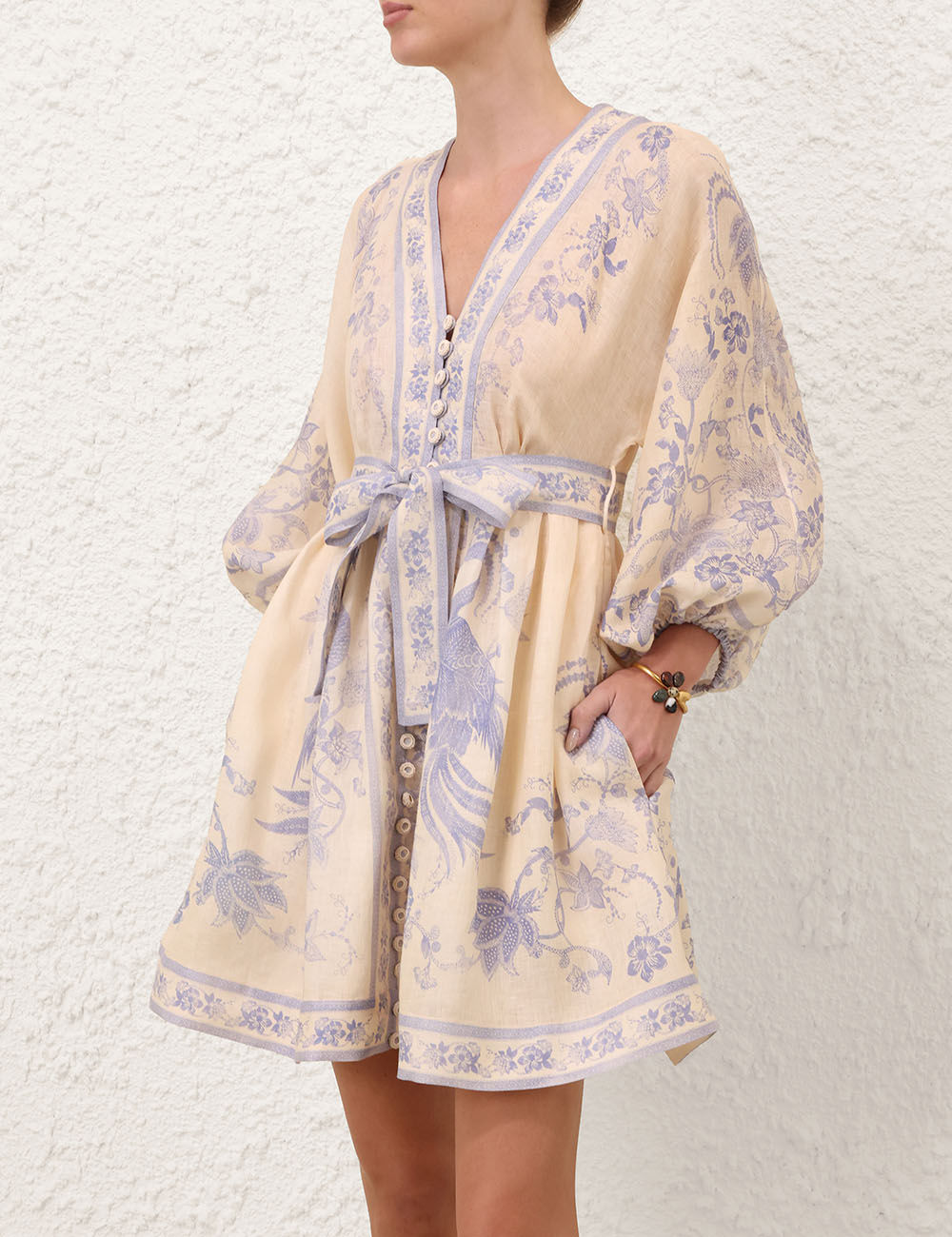 Vestido Mini Escote Profundo Indra