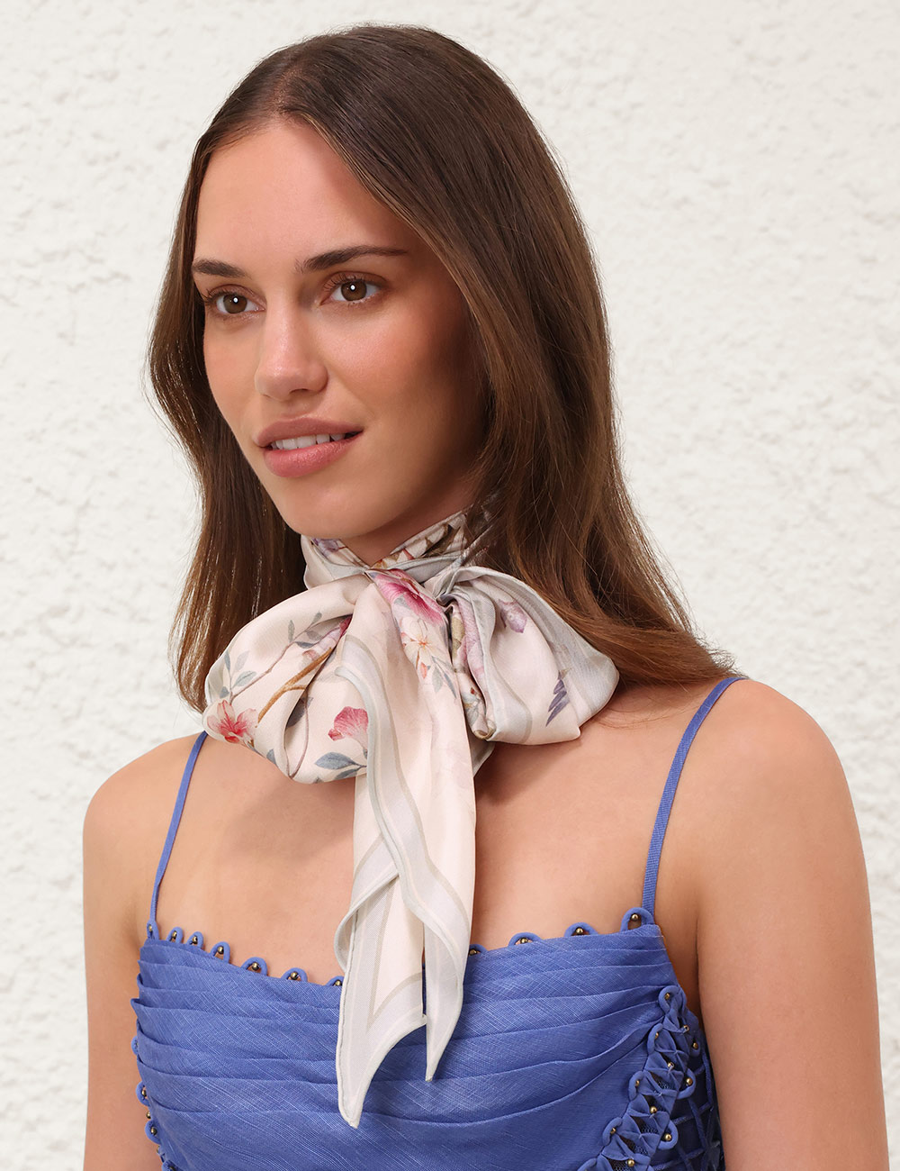 Pañuelo de seda estampado