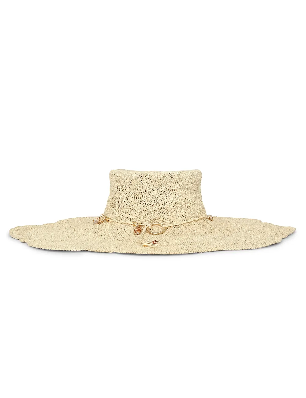 Sombrero de paja con ala larga