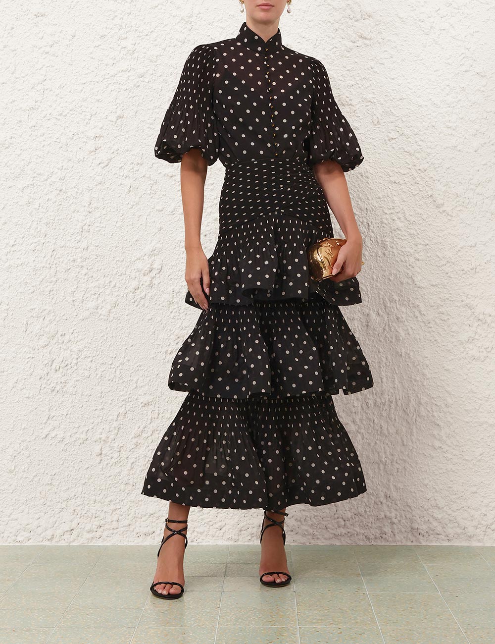 Falda midi plisada con capas
