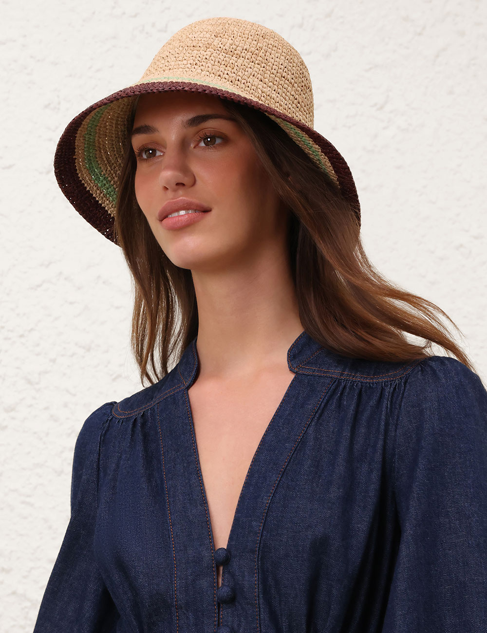 Sombrero de paja con cinta de rayas