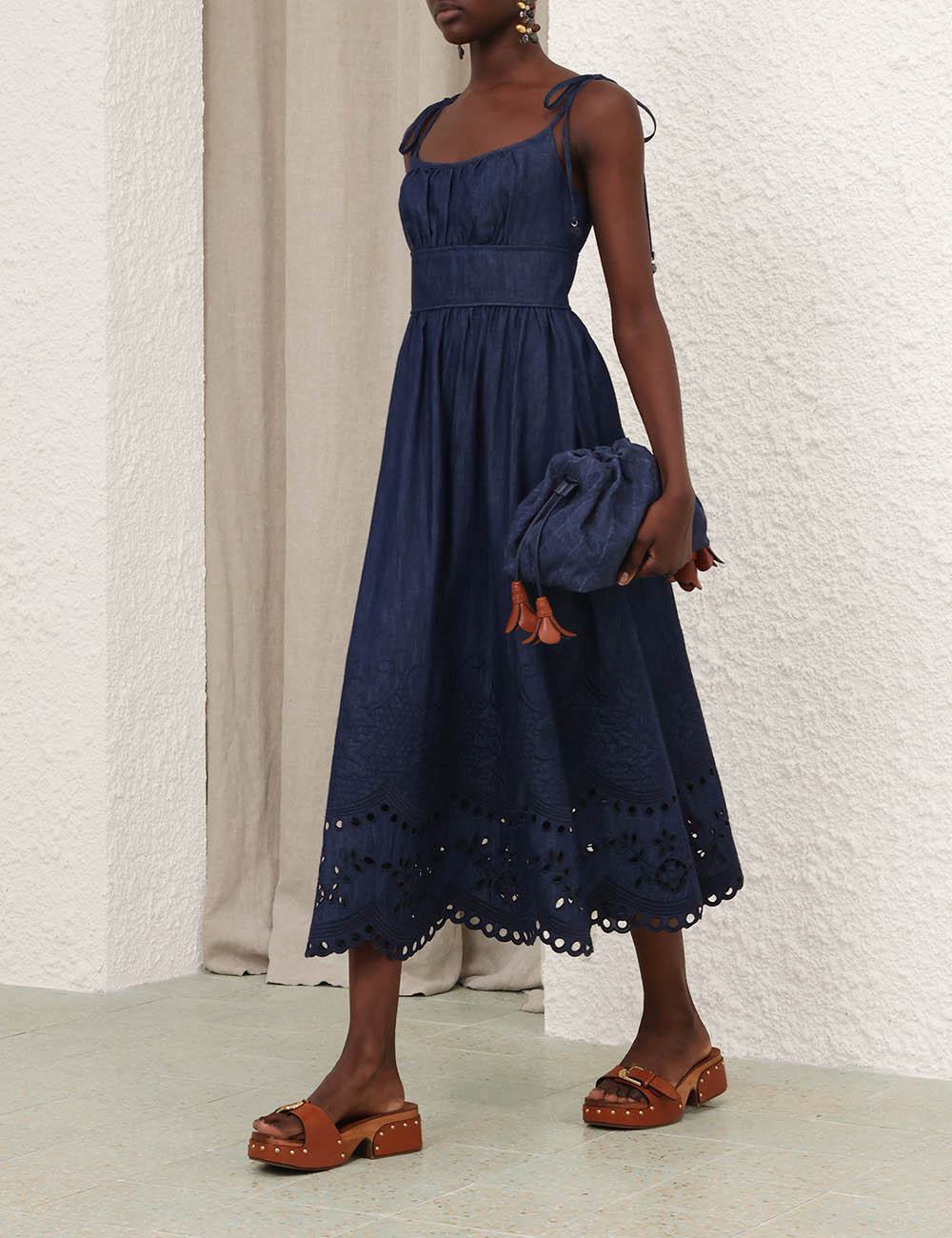Vestido Midi de Denim Mahon Broderie
