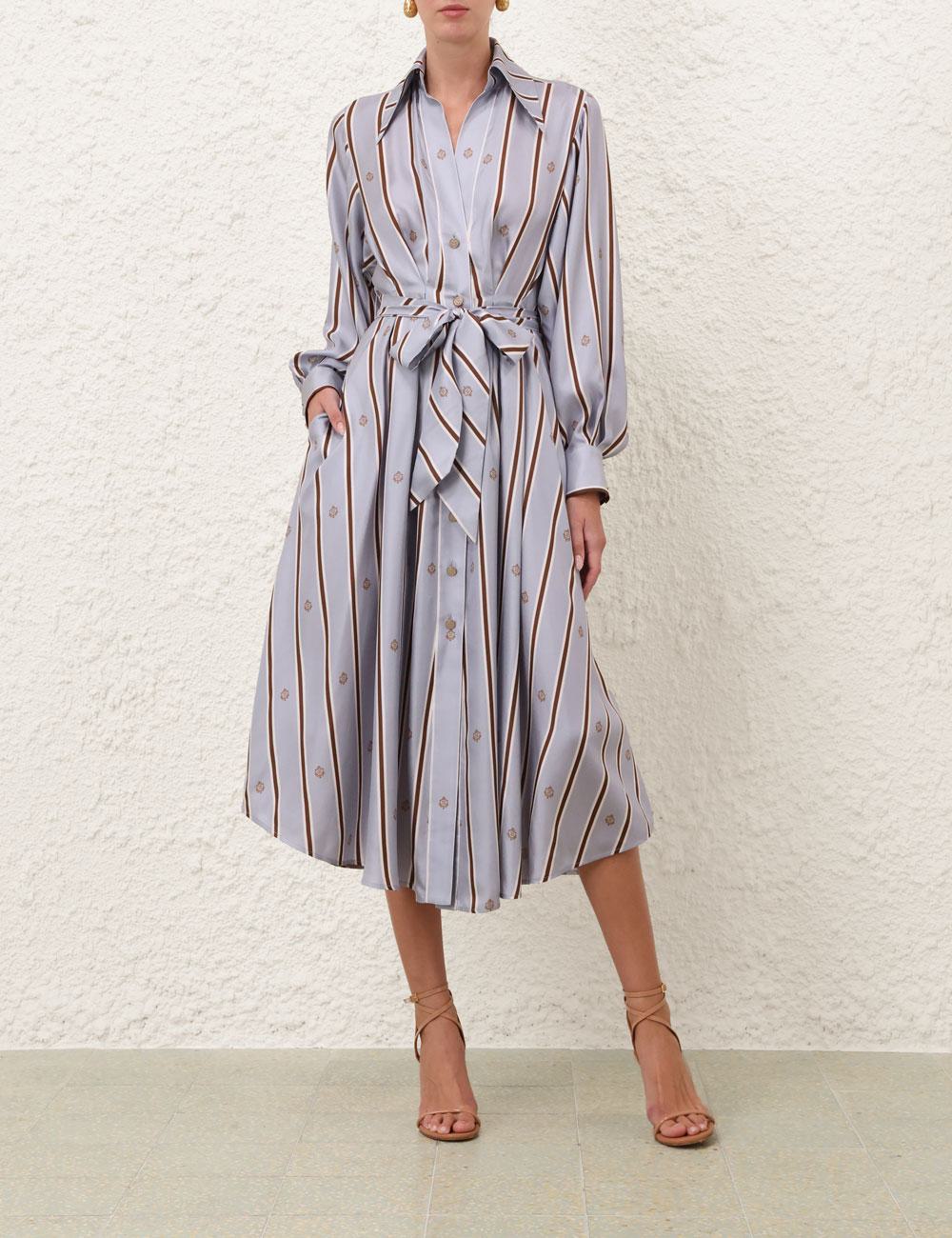Vestido Midi con Emblema