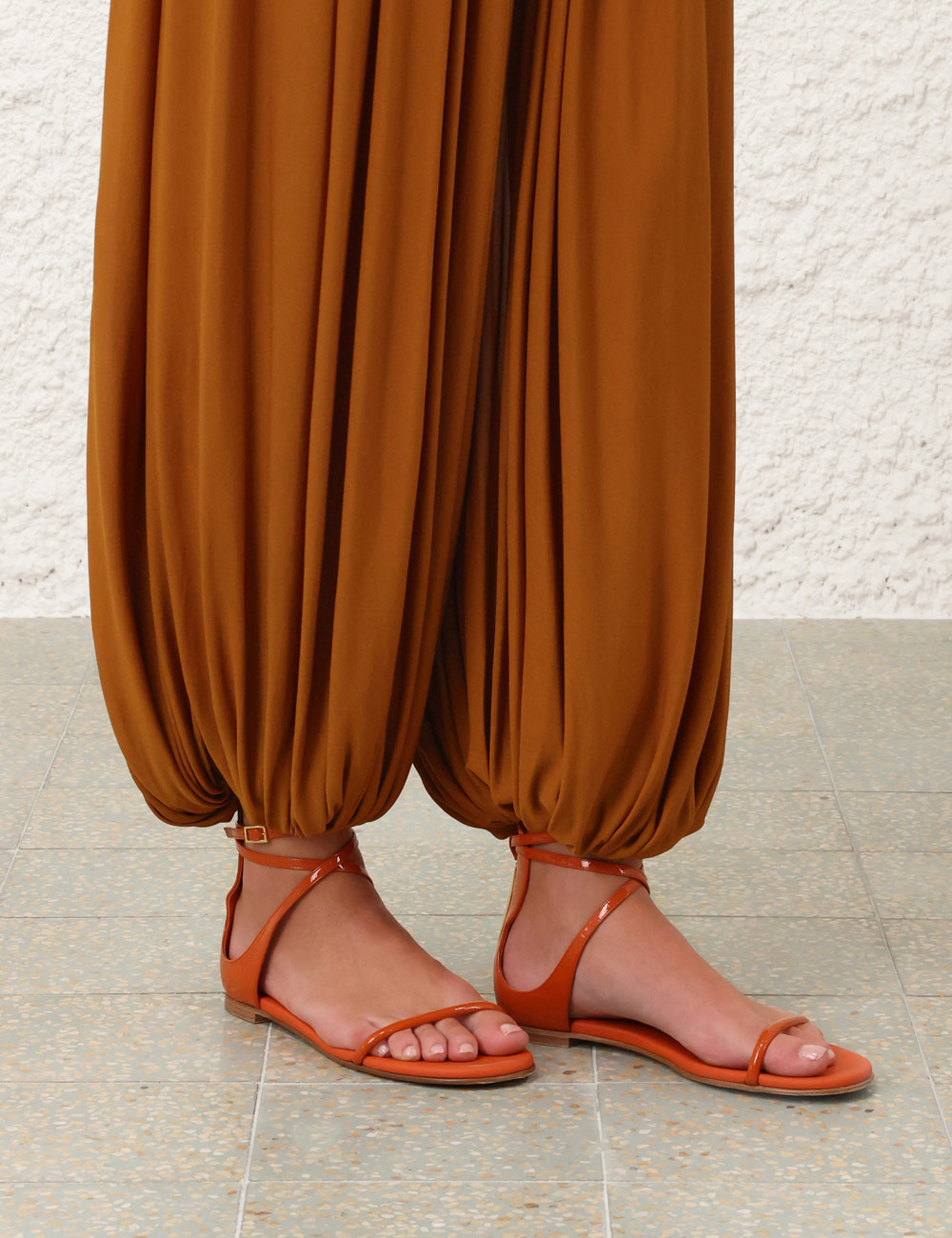 Sandal Lumi