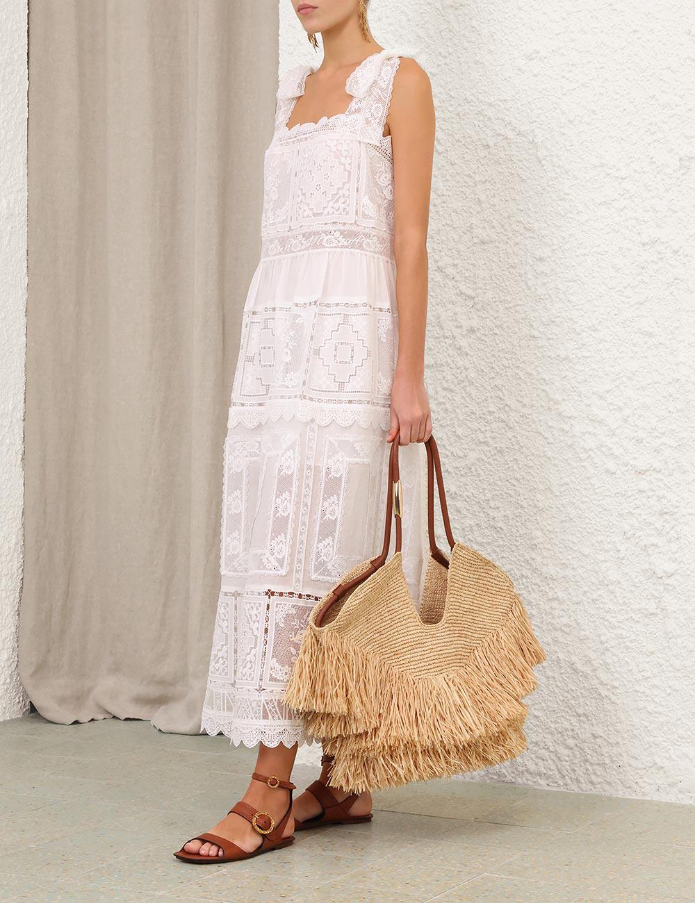Vestido de encaje con corte de encaje Aster