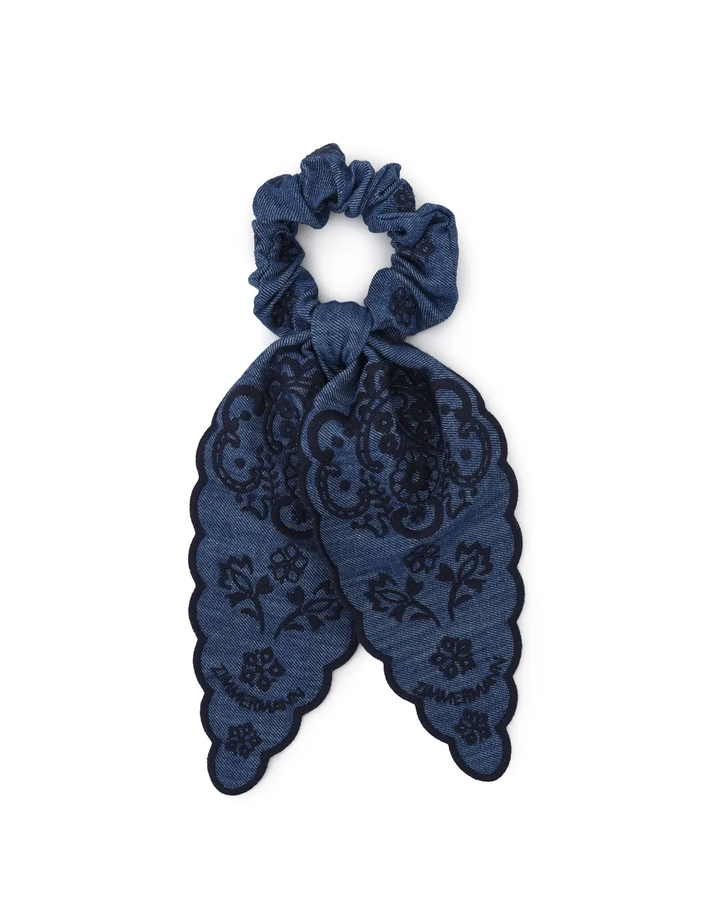 Scrunchie con diseño bordado