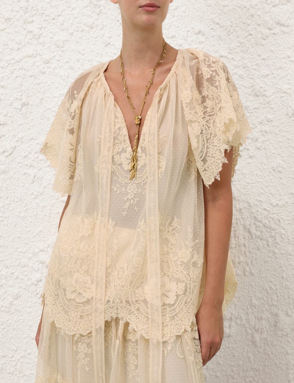 Blusa de Encaje Luna Flutter