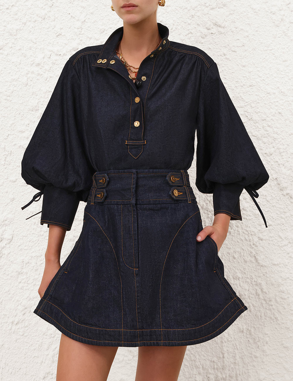Camisa de Denim con Volantes