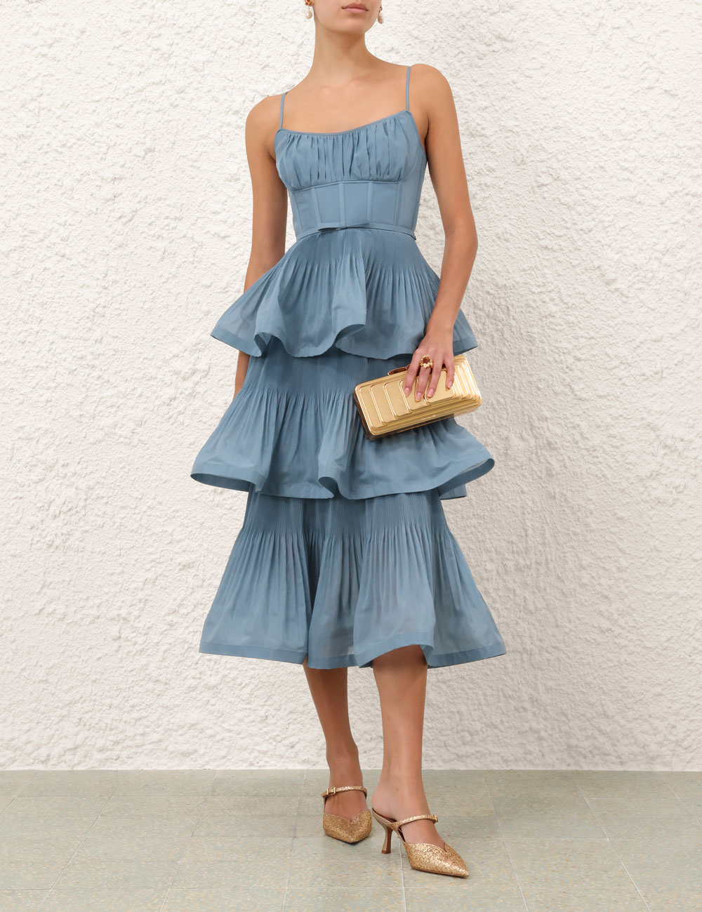 Vestido Midi Plisado con Capas